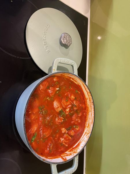 Culinary Harmony: Unveiling the Magic of Crumble Pots and Wonderbag with Chicken Cacciatore